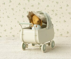 Kinderwagen Mikro blau von Maileg